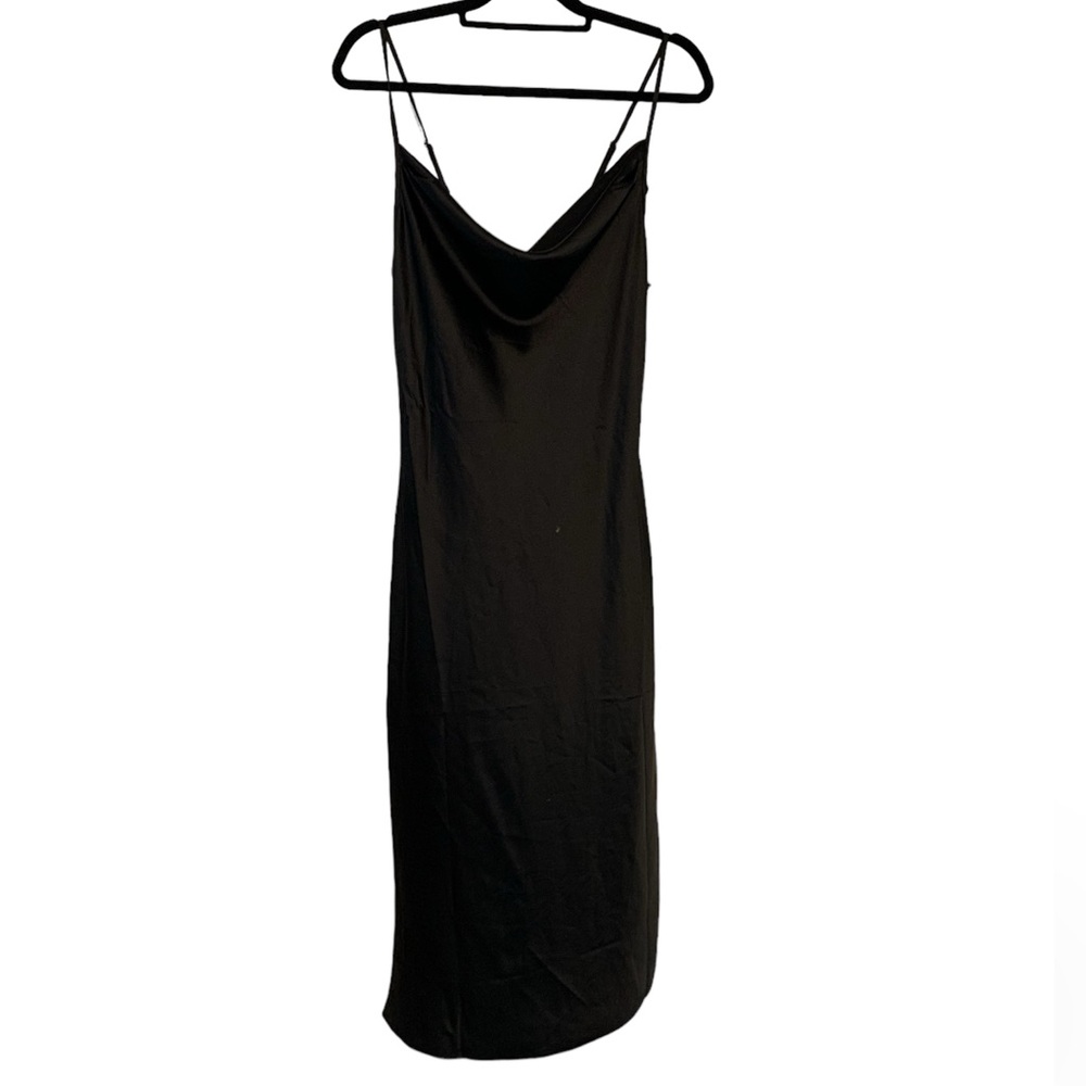 Cowlick Ankle Length Silky Like Dress